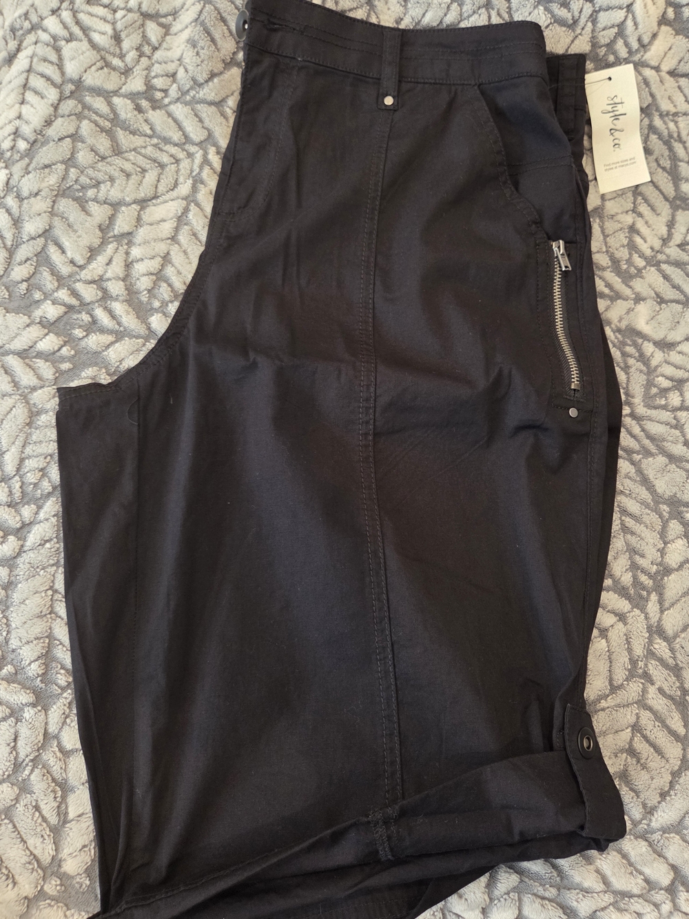 Women's Black Cargo Utility Pants with Zip Pocket Size 12